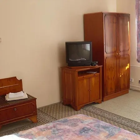 Horska Chata Nejdecka Pensionat *